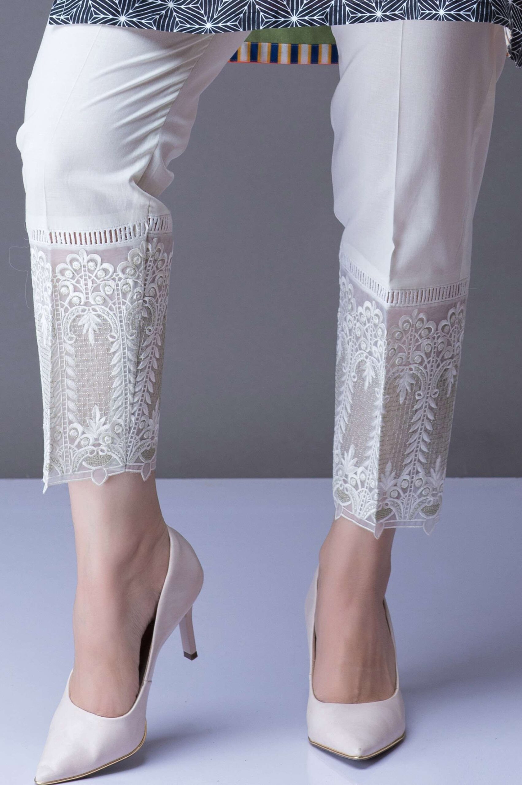 Buy White Solid Slim Pants (1N) for INR799.00 | Rangriti